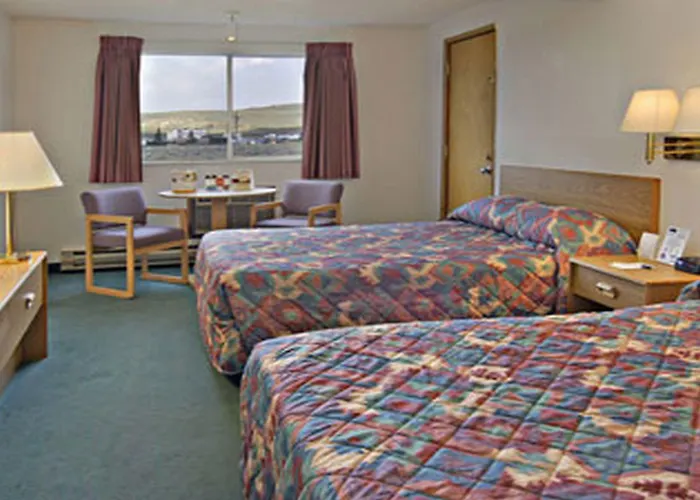Knights Hotel
