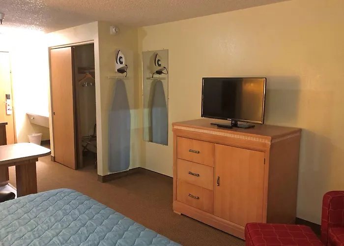 Knights Hotel