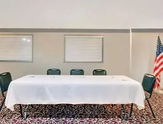 Knights Hotel